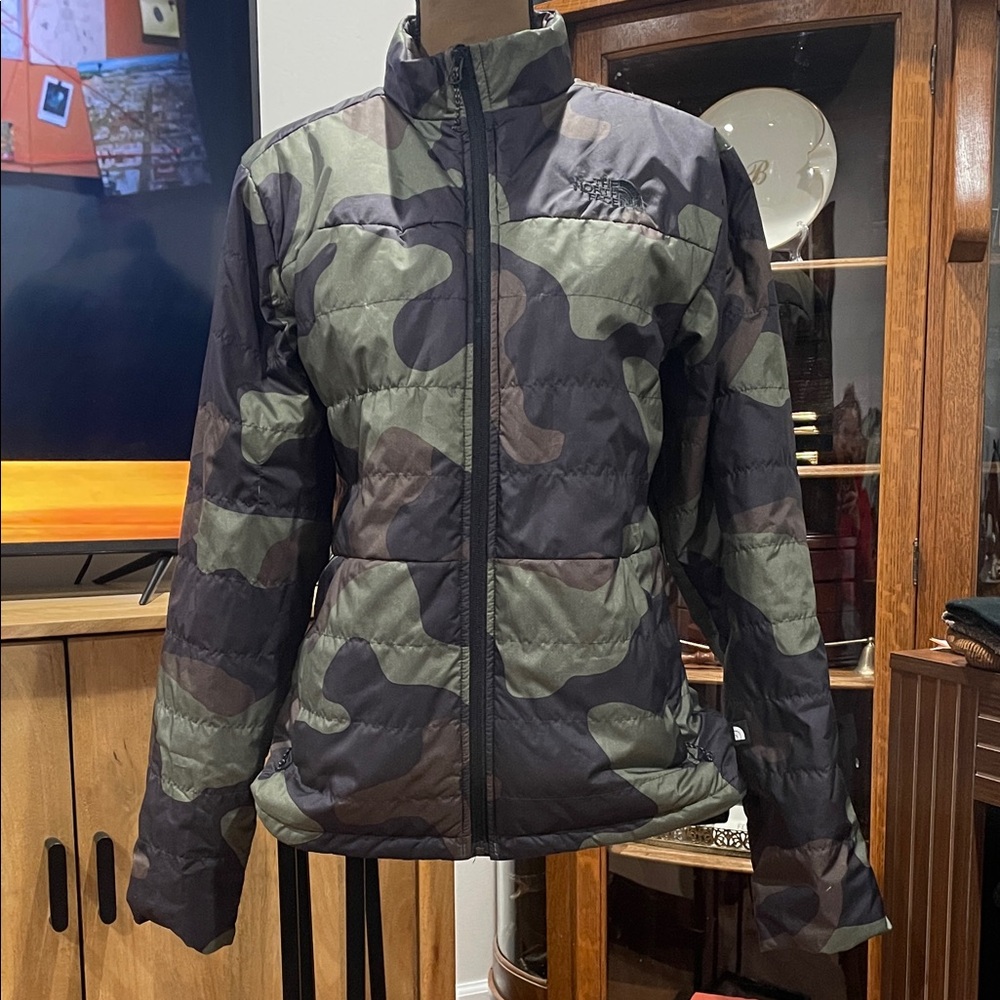 THE NORTH FACE Camouflage Women's Jacket in size S.